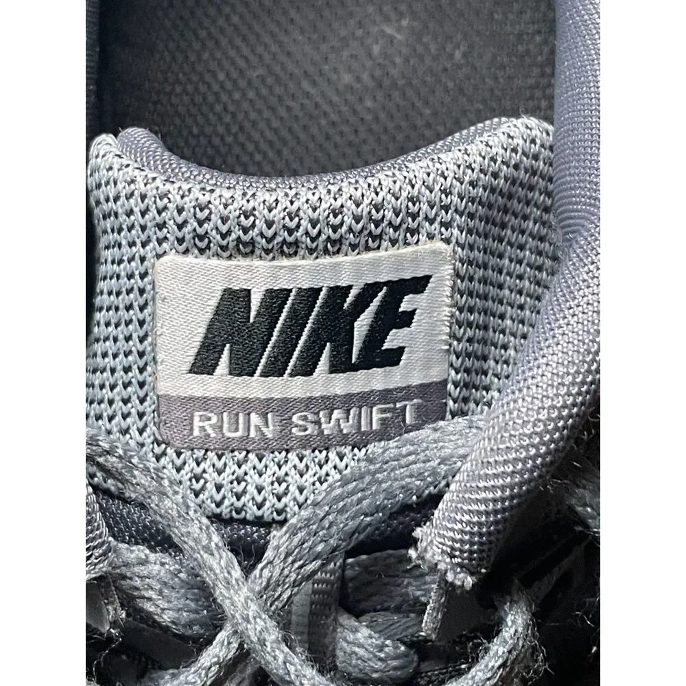 Nike run swift