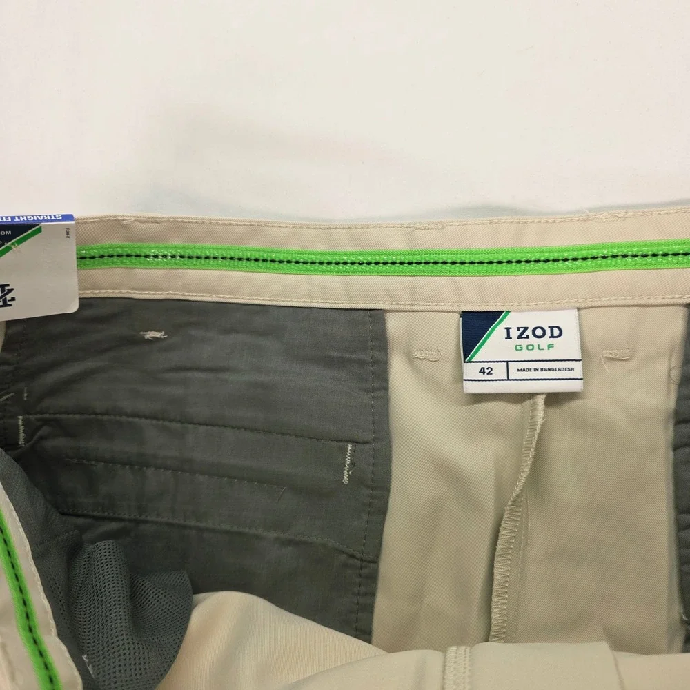 New IZOD Golf Mens Shorts 42‎ Stonedust Tan Straight Fit Wicking UPF 15