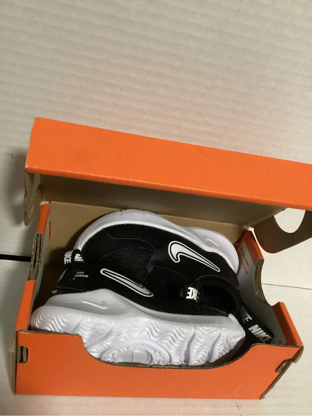 Nike slip sneakers