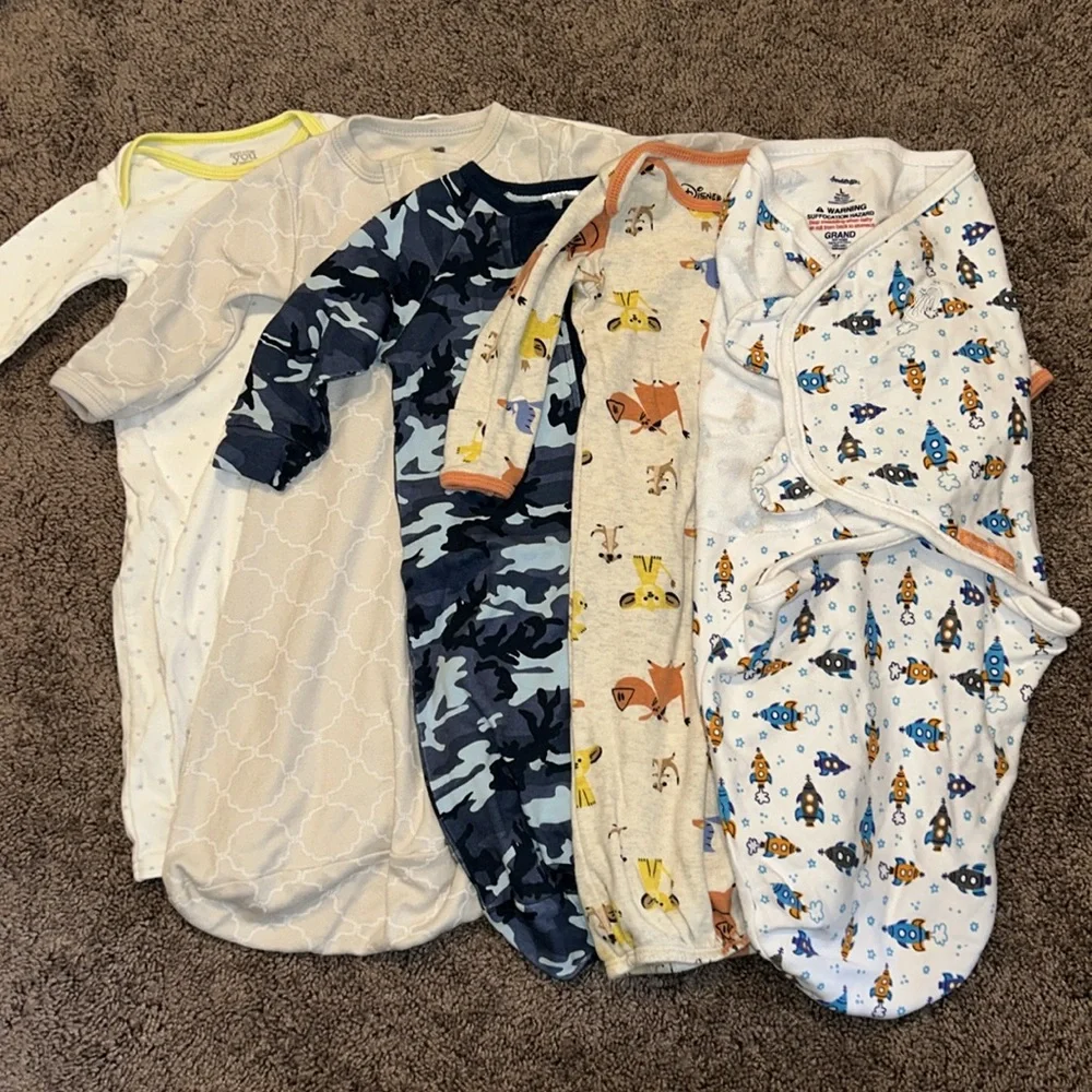 Babyboy 0/3m & size large long sleeve sleep sack and swaddle me vel cro bundle!!