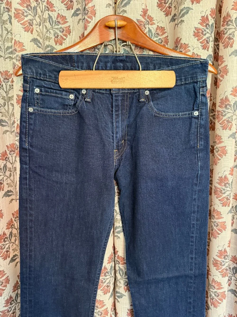 Levis men size