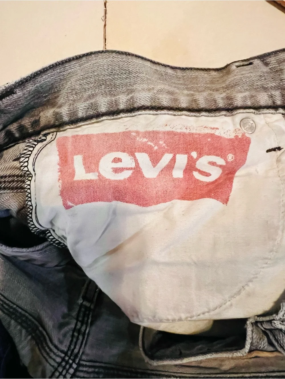 Levis straight leg