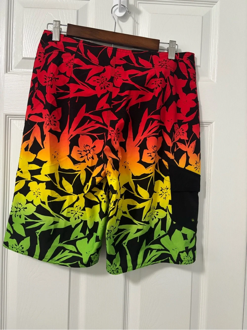 Hang Ten bold floral