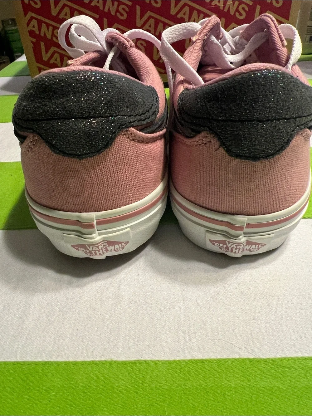 Vans low top