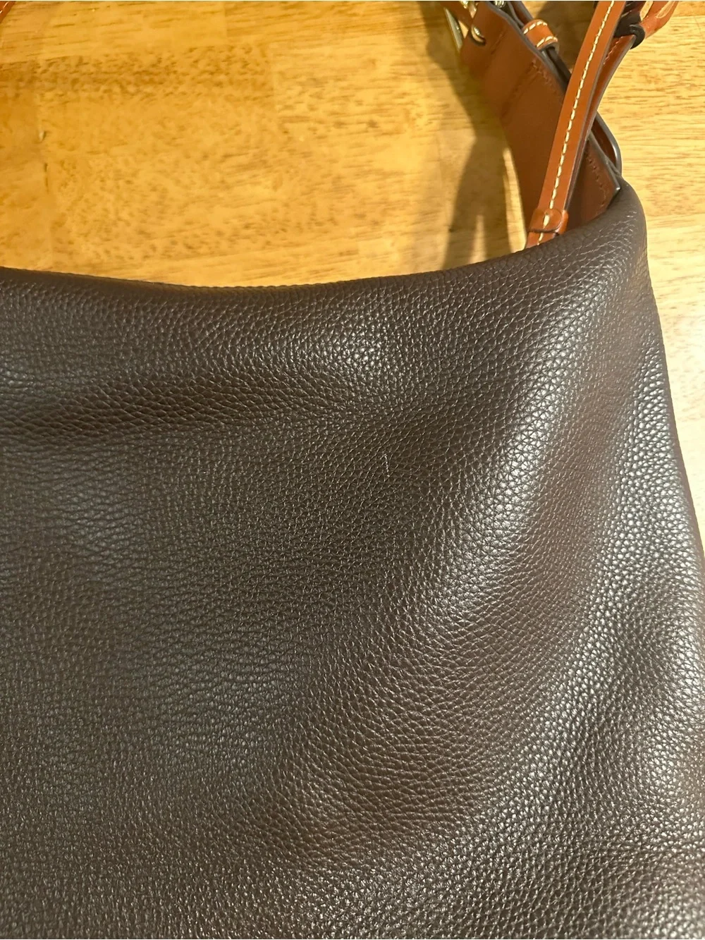 Dooney & Bourke like new