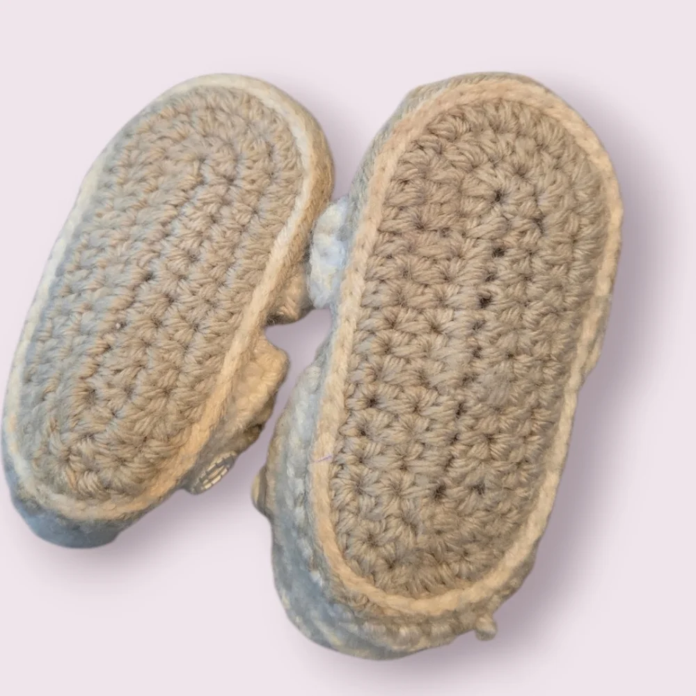 Handmade pair closure