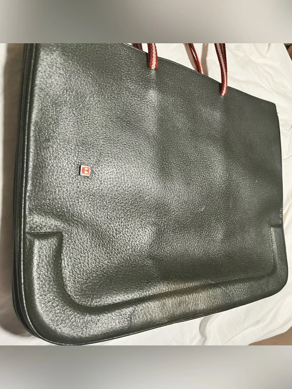 Bally sleek pop exterior
