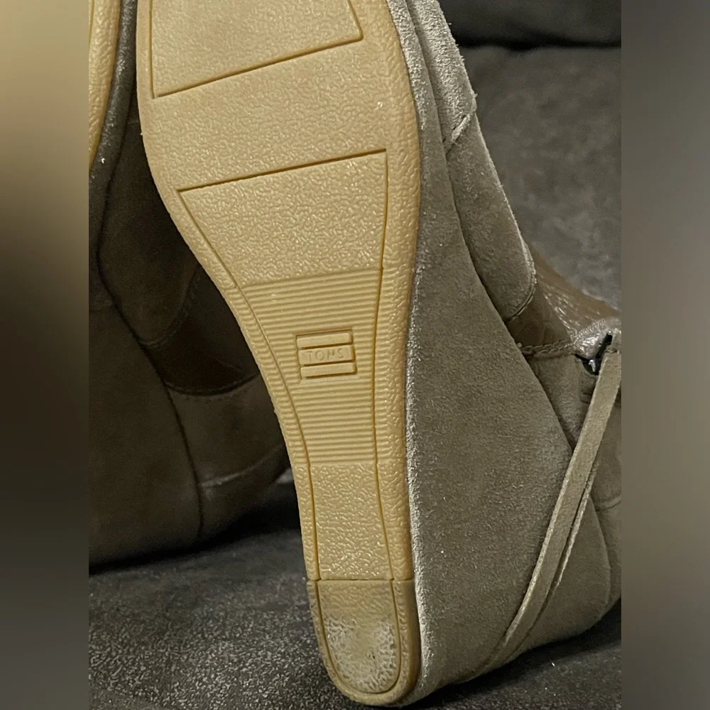Toms ankle boots