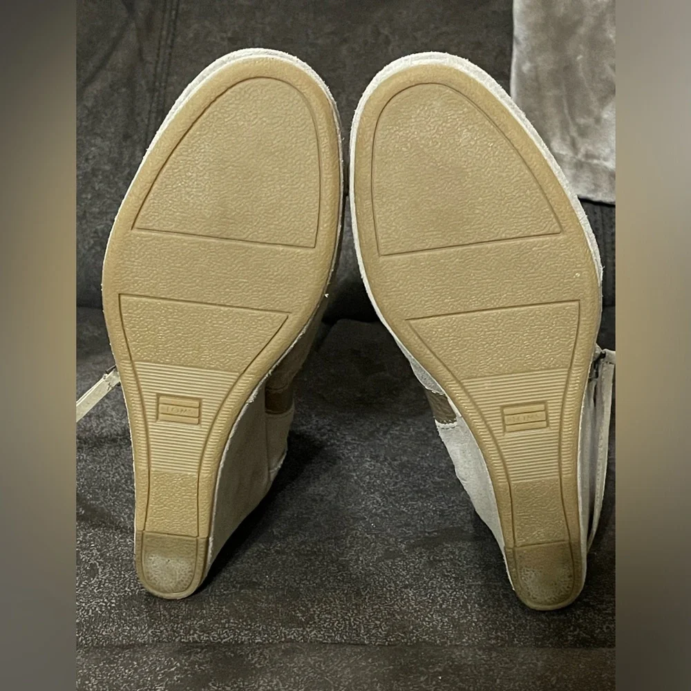 Toms ankle boots