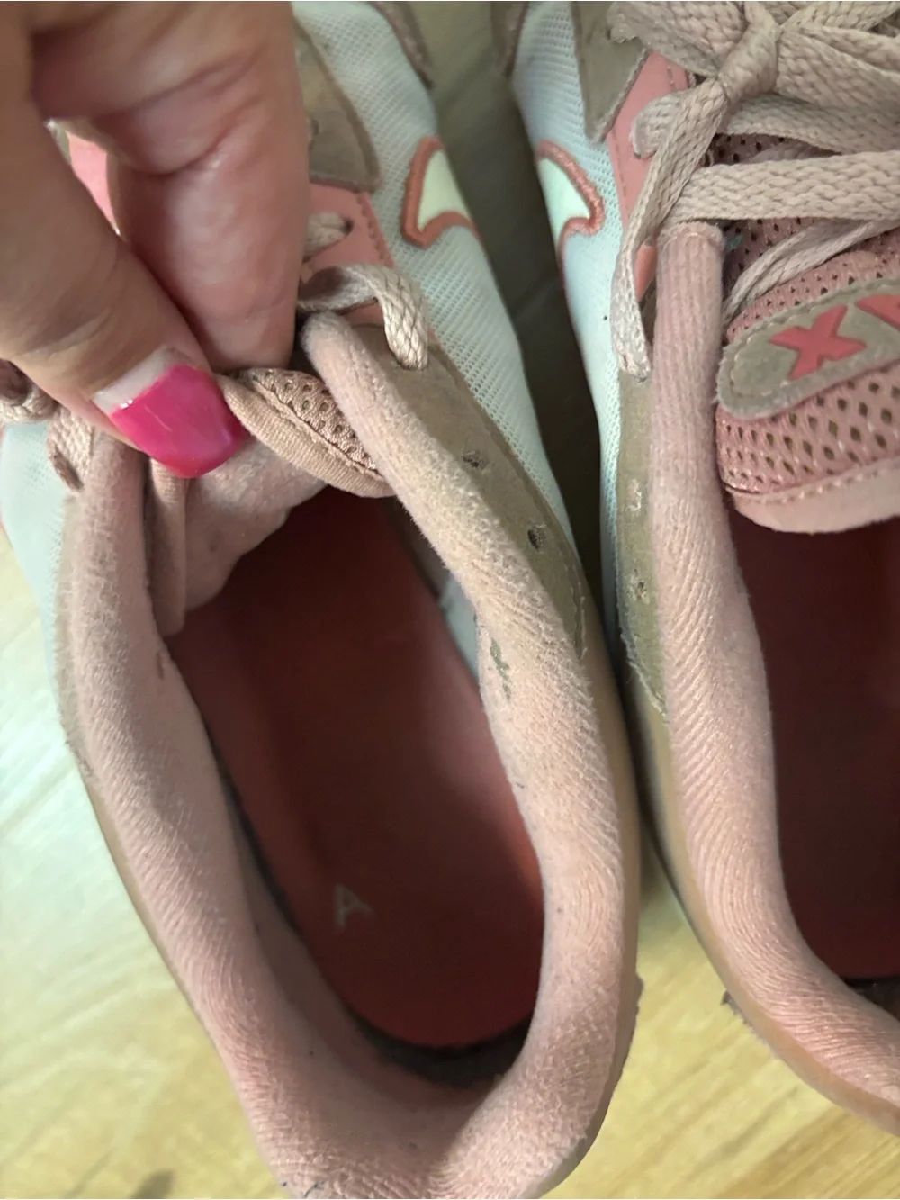 Nike Women’s Pink and White Low-Top Sneakers