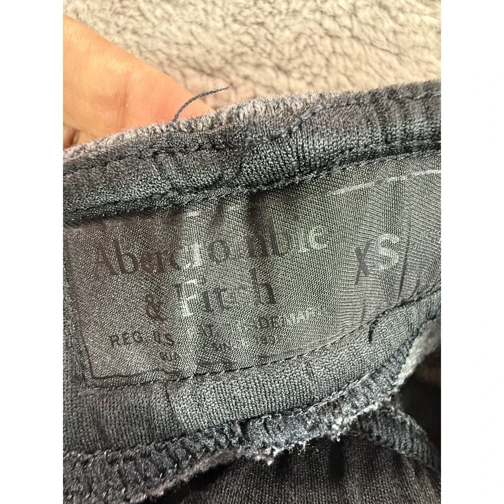Abercrombie & Fitch fit waist