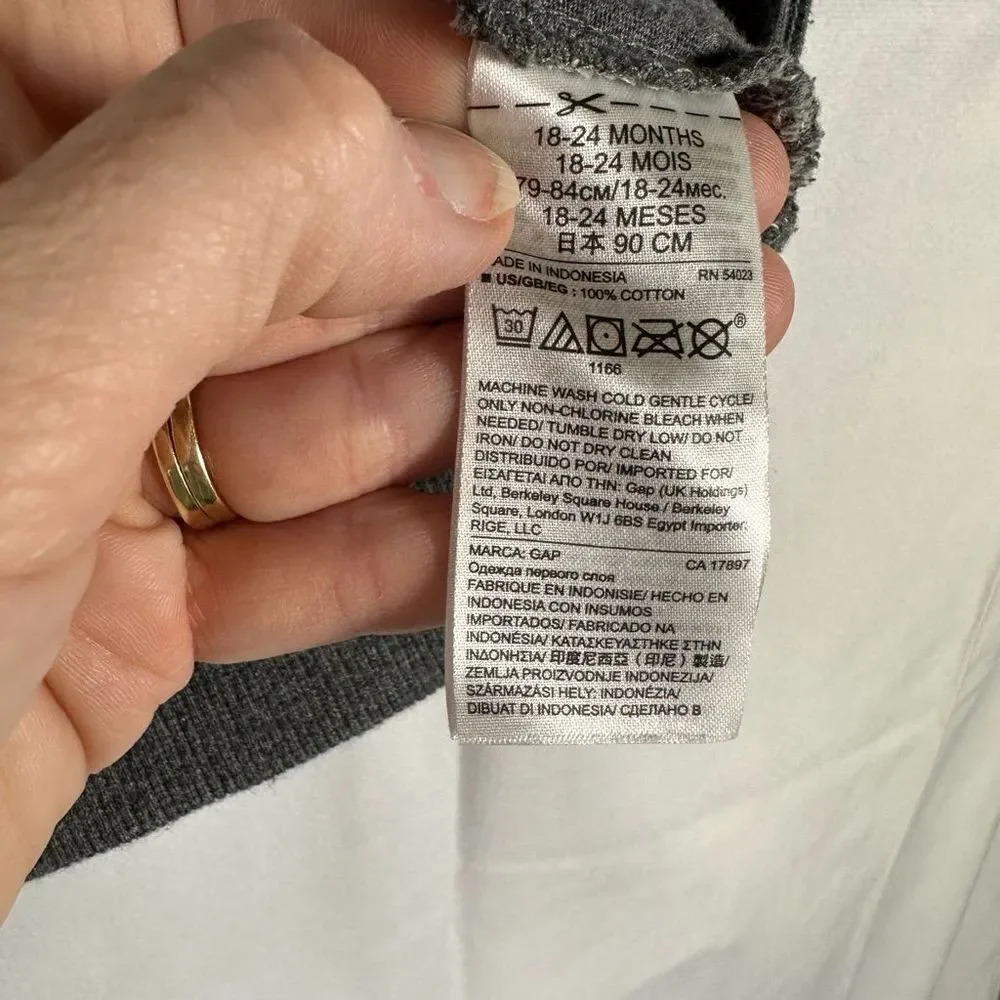 GAP baby gray