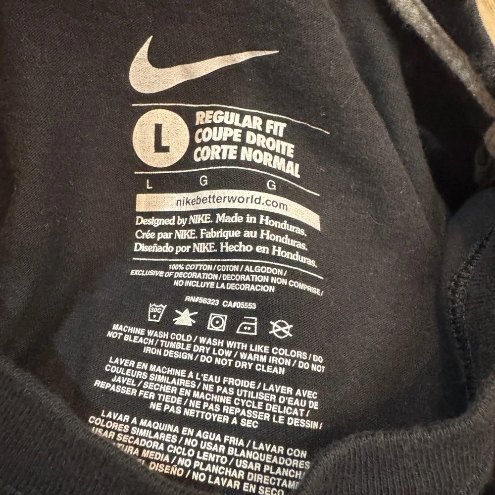 Nike color black
