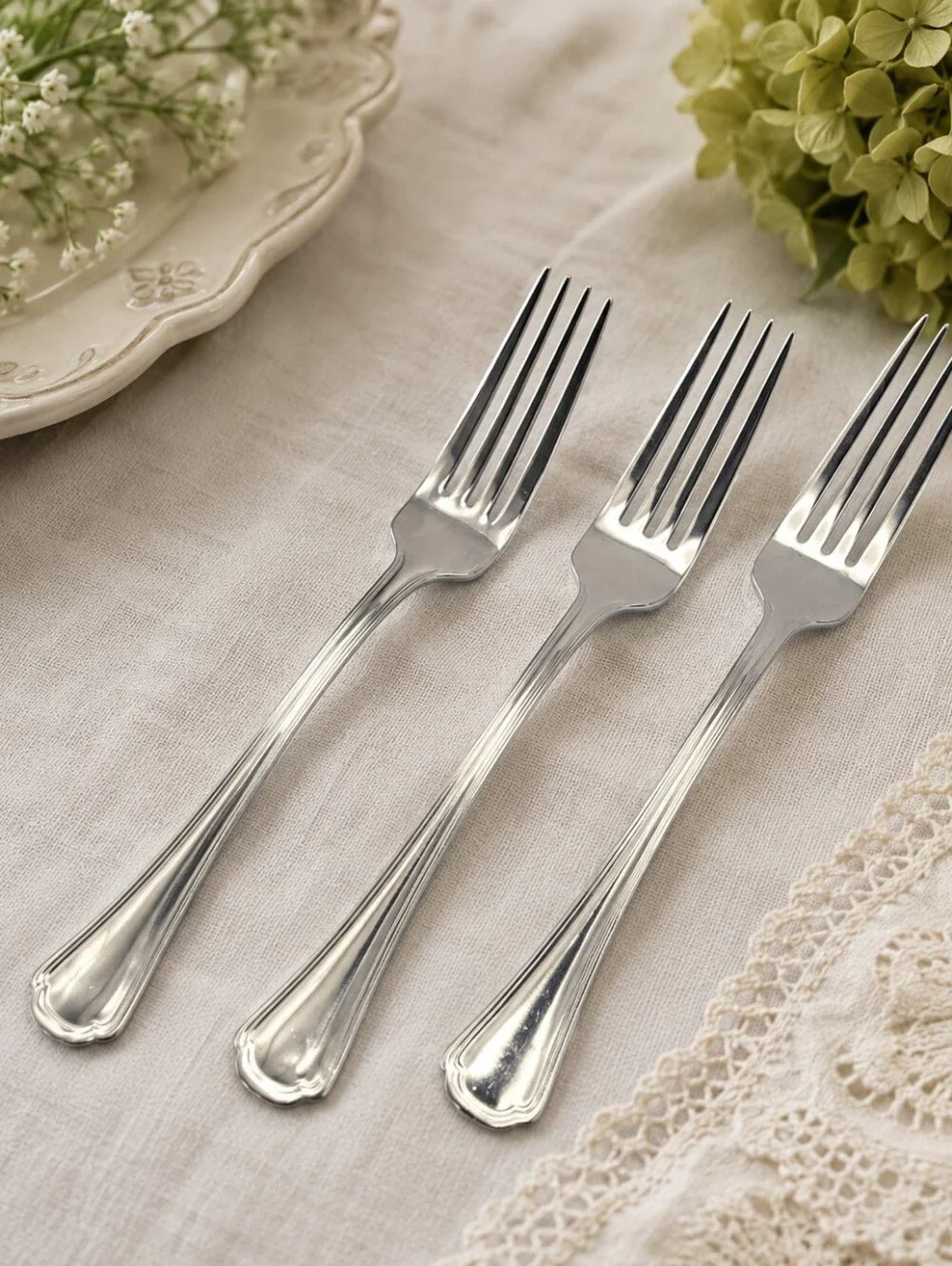 Reed & Barton Clovelly Stainless‎ Steel Dinner Forks Set of 3 Flatware 8