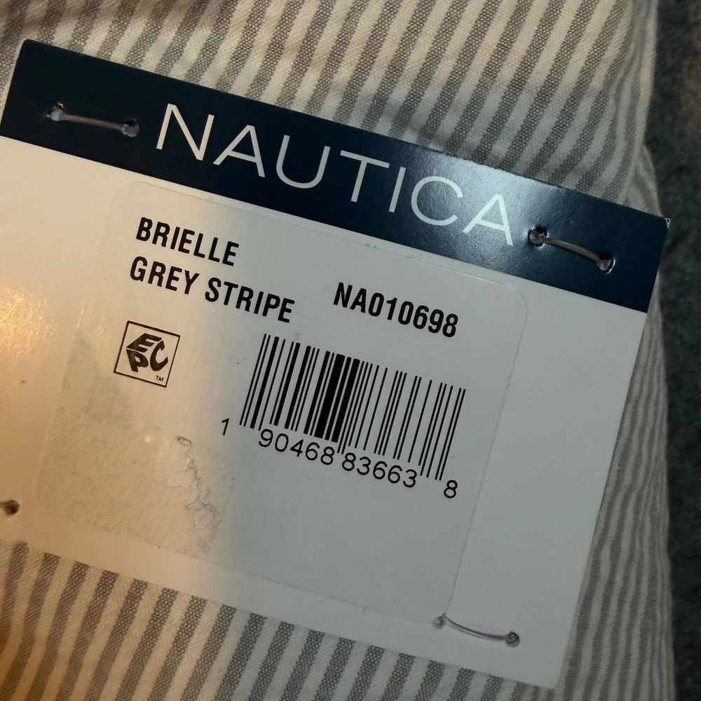 Nautica blend print