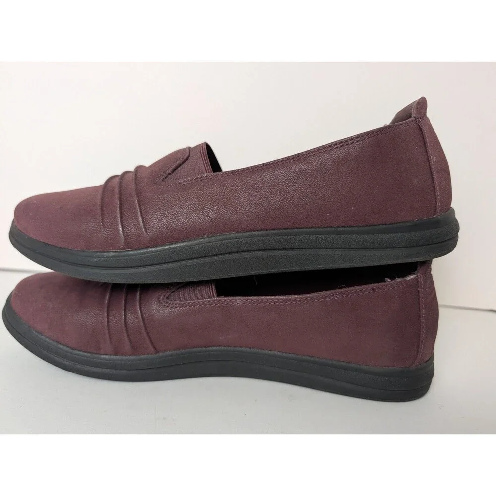 Clarks cloud women