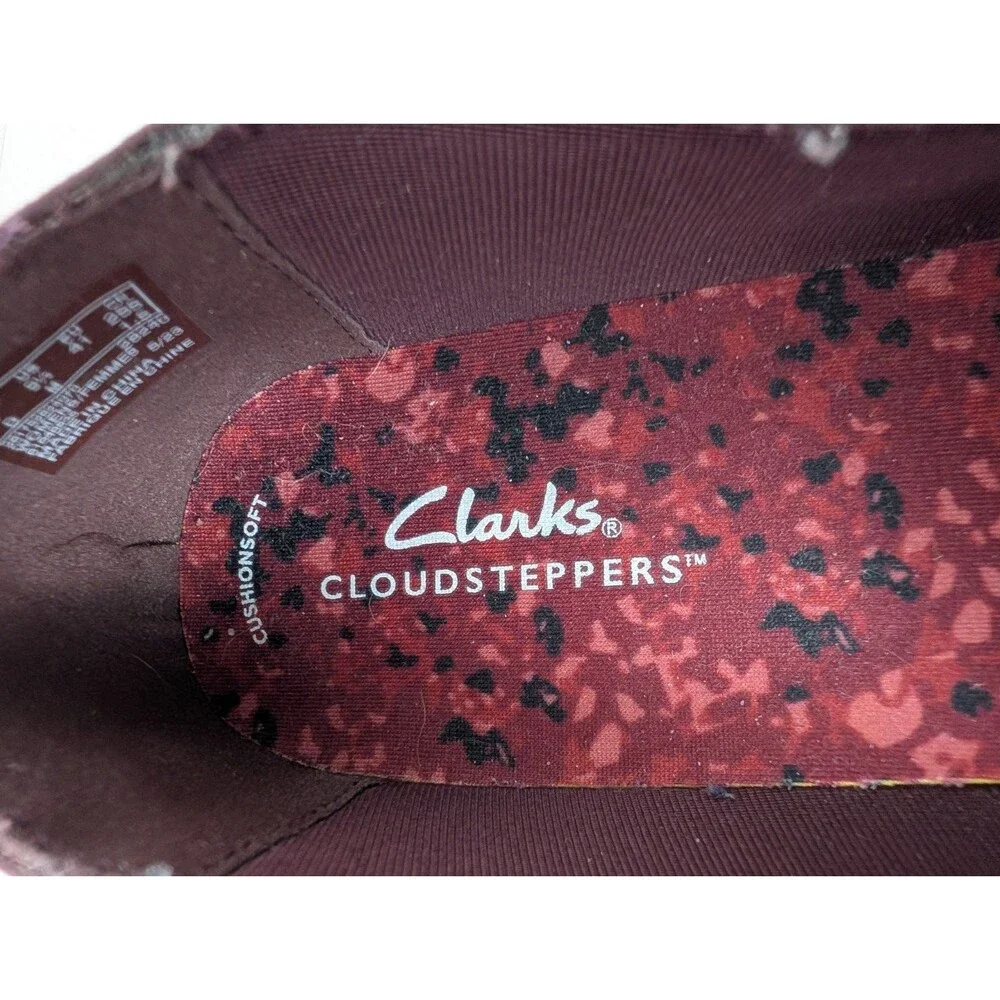 Clarks cloud women