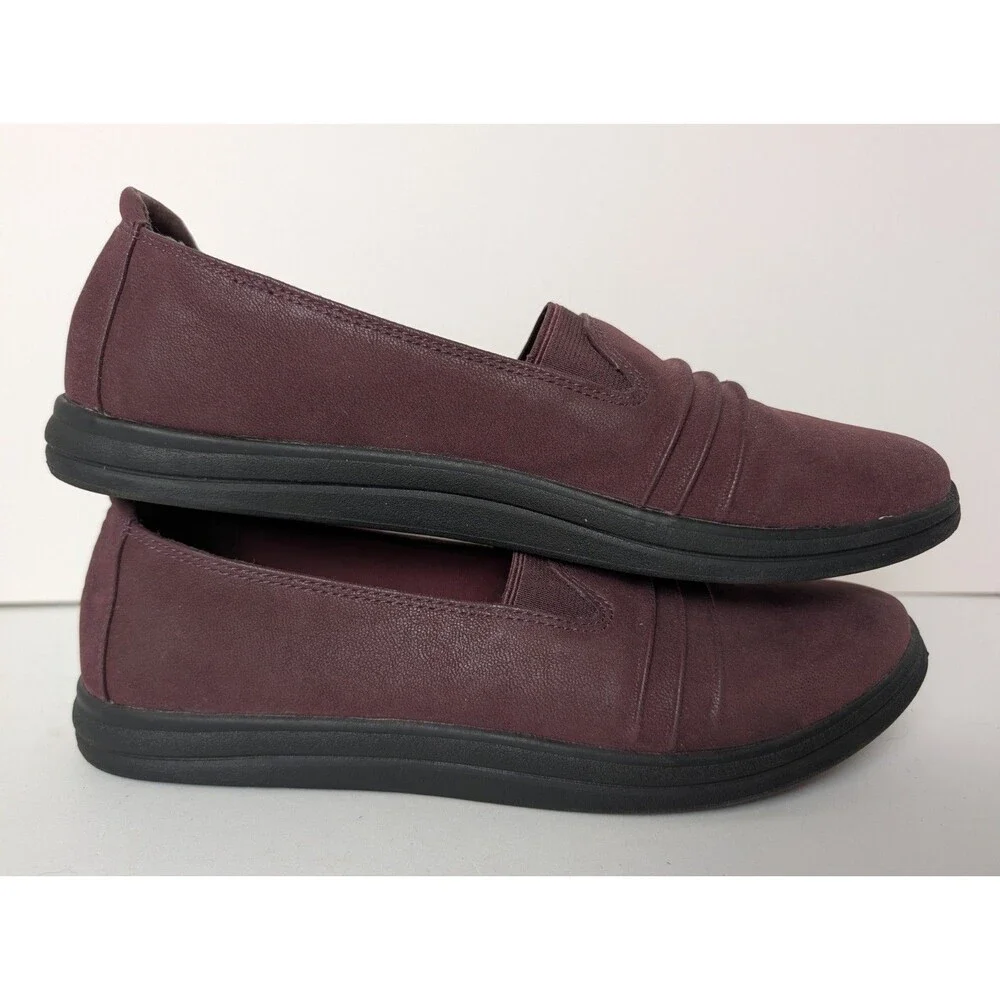Clarks cloud women