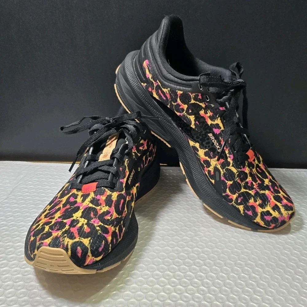 Brooks Womens Launch 9 Running Shoes 6.5 Leopard Print