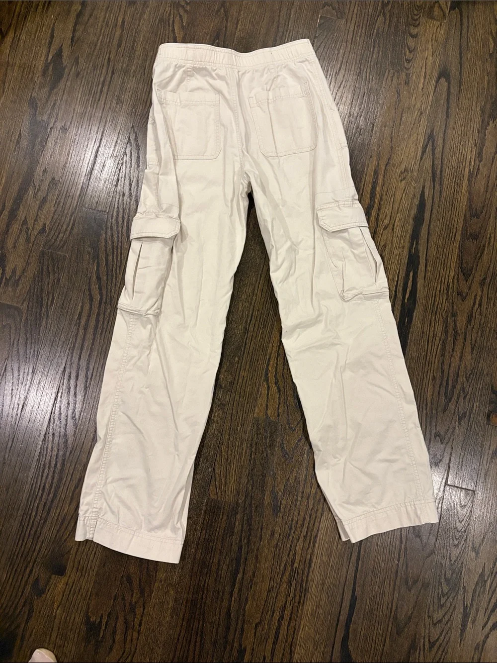Abercrombie & Fitch light beige