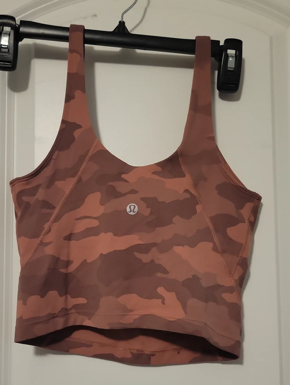 lululemon athletica sleek cropped