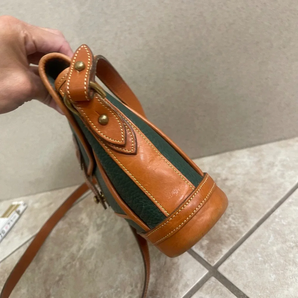 Dooney & Bourke scuffs crossbody fob