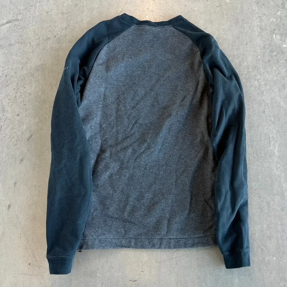 Nike wearable years longsleeve