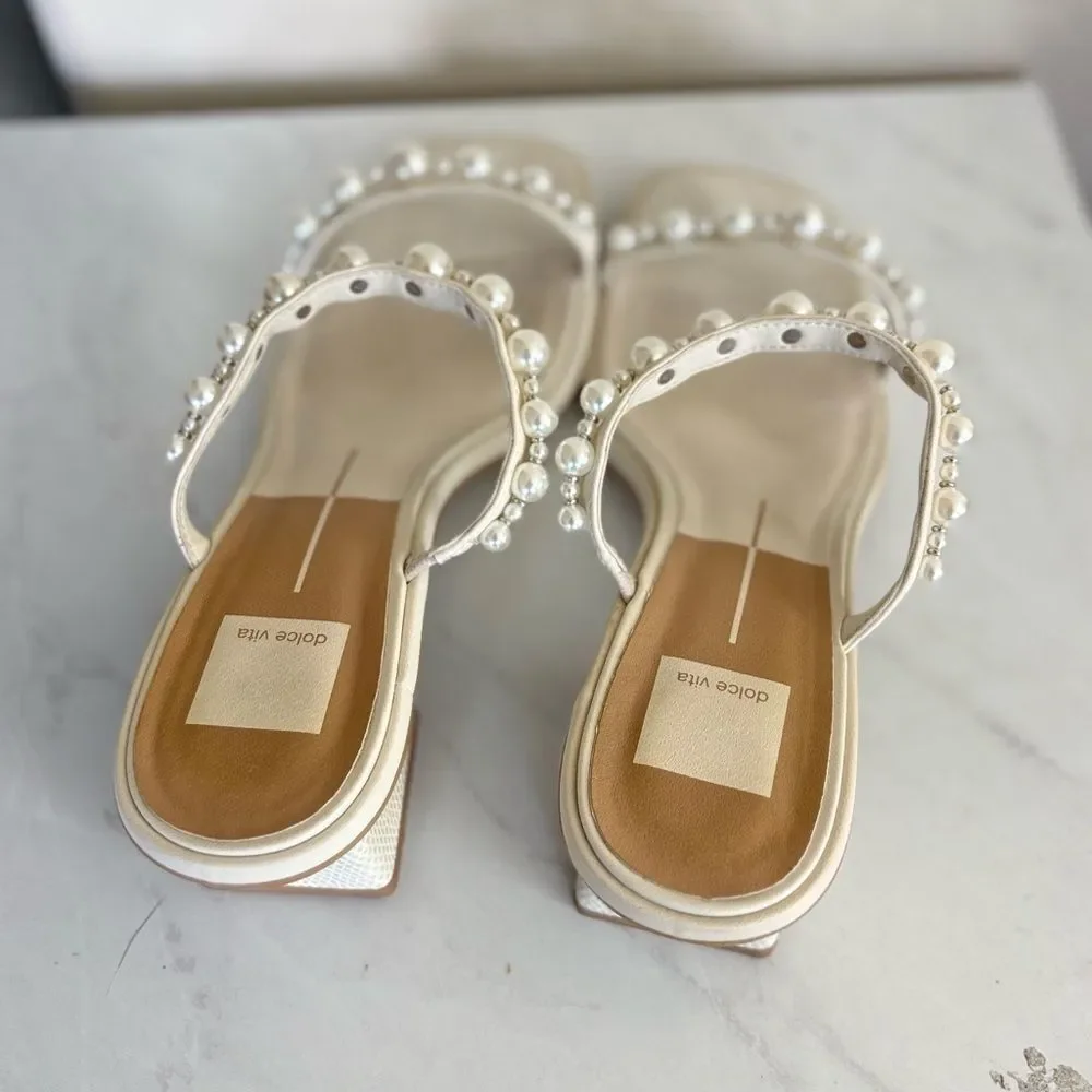 Dolce Vita elegant timeless