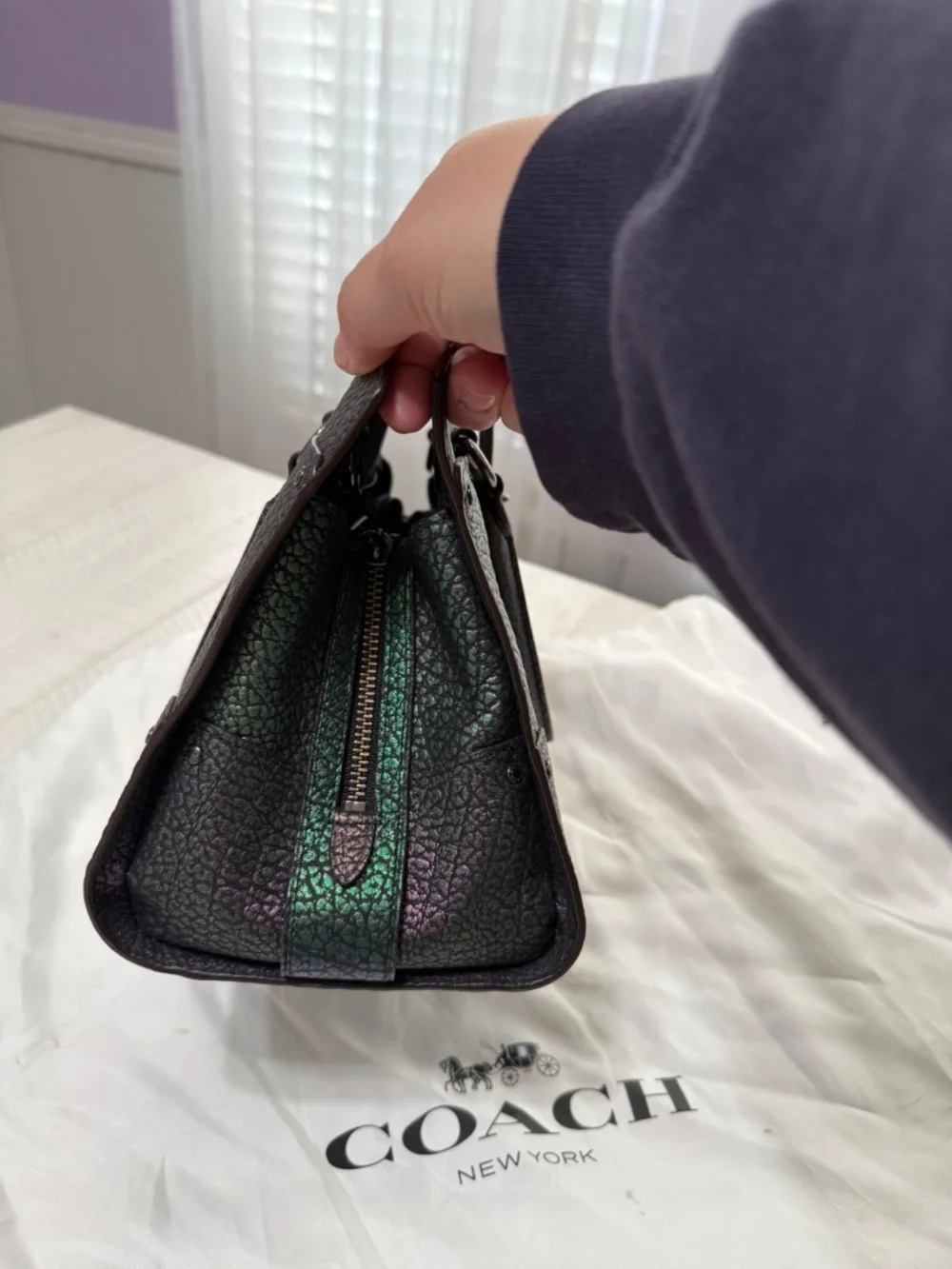 Coach stunning authentic