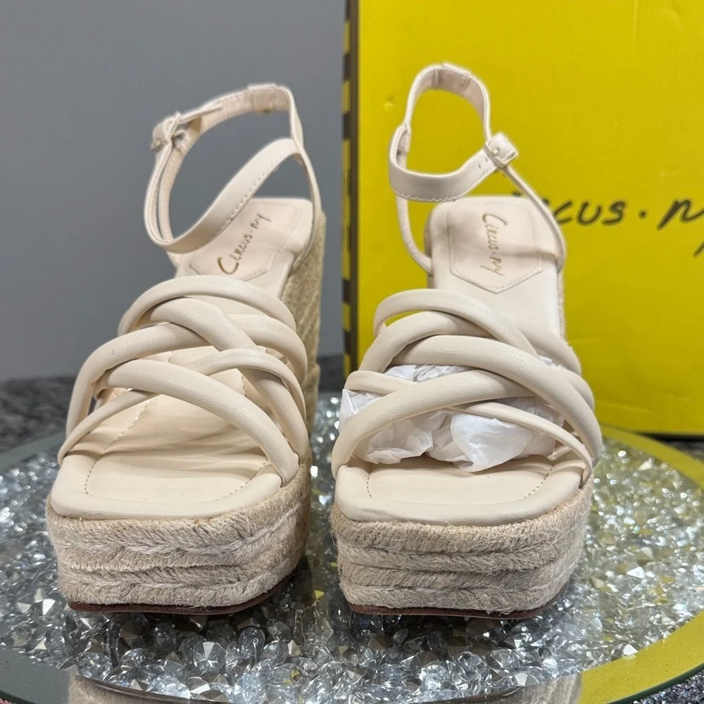 Circus by Sam Edelman new box