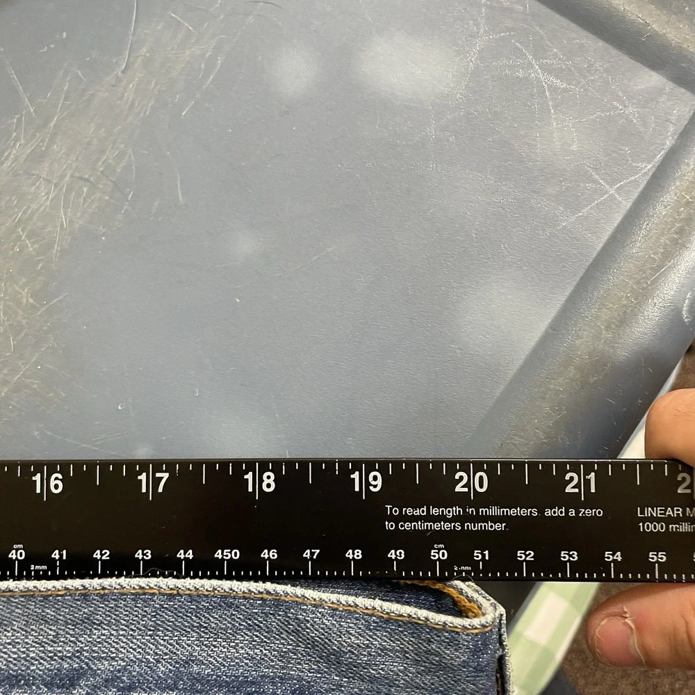Levis or it