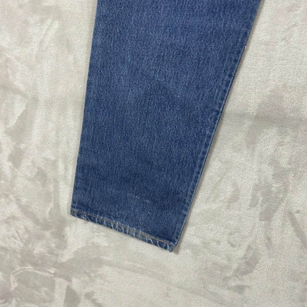Levis item excellent