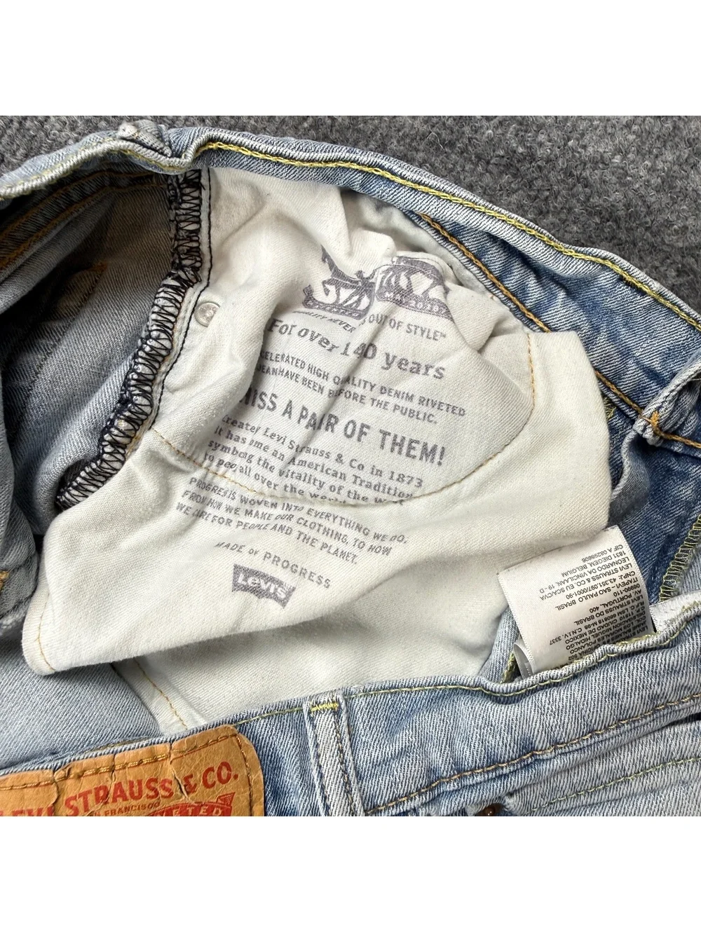 Levis these levi