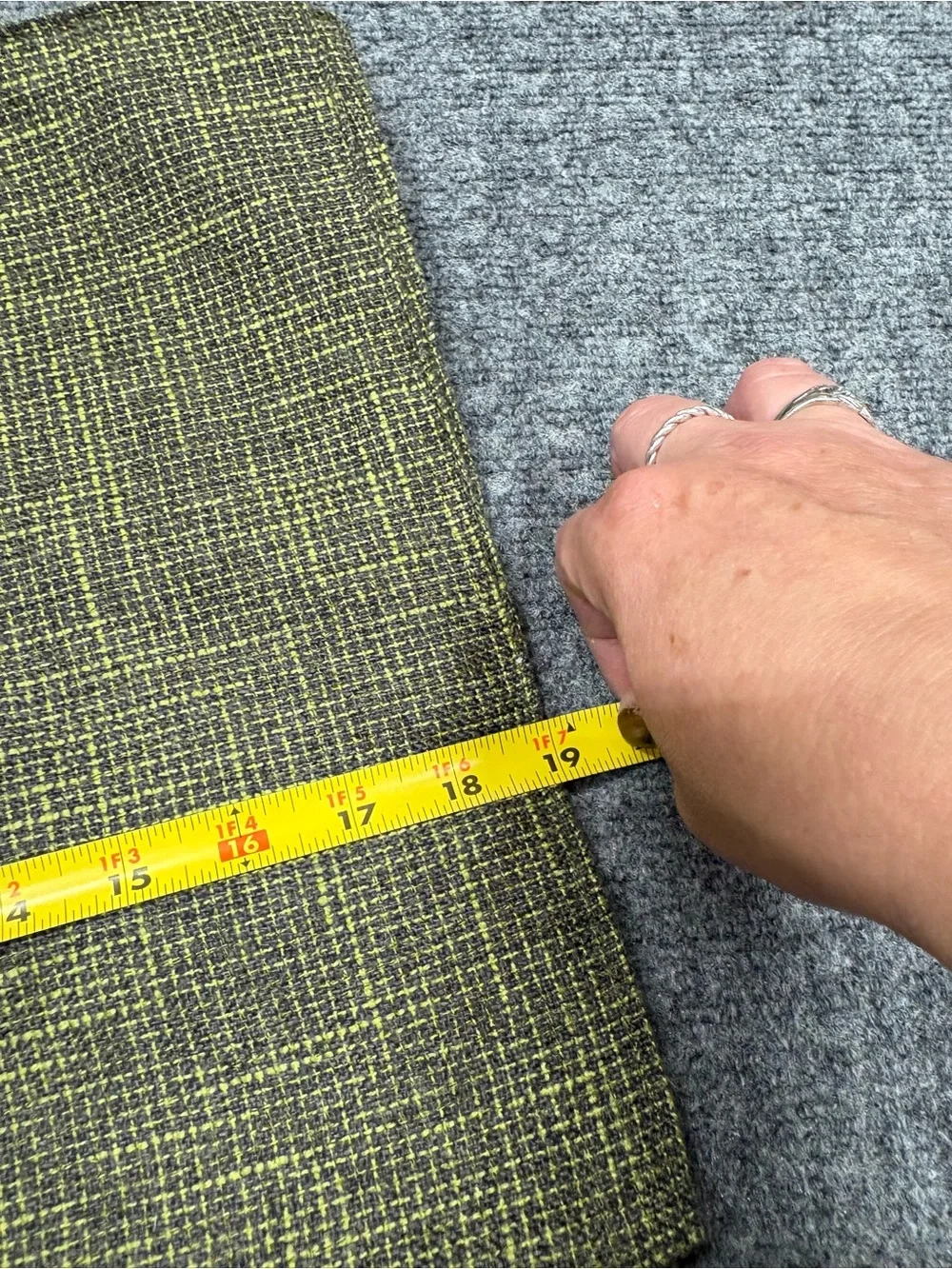 Kevin Textiles stylish olive