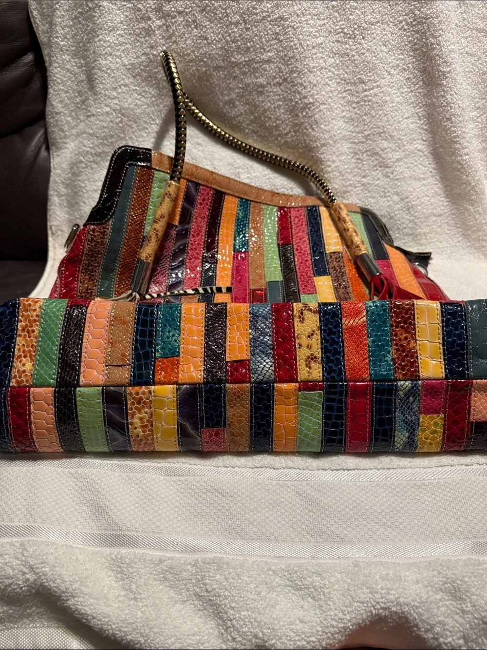 None versatile stripe inside