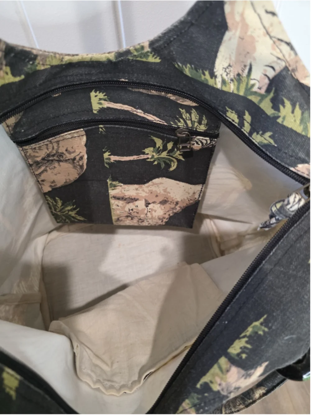Unbranded unique safari
