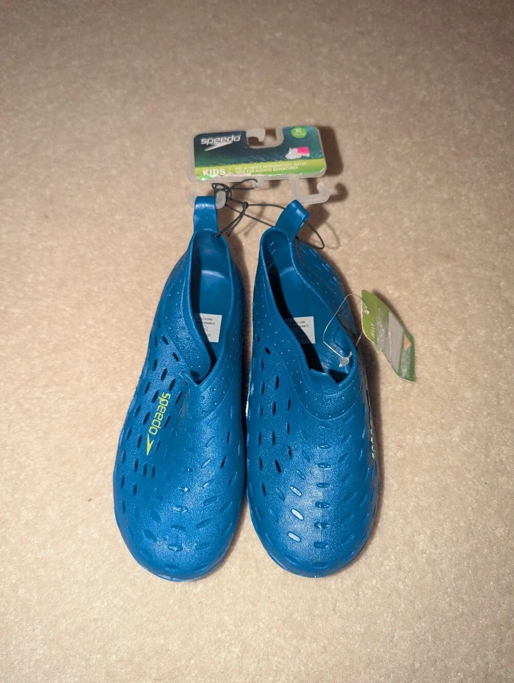 Nwt Kids Speedo Shoes Sz XL 11/12