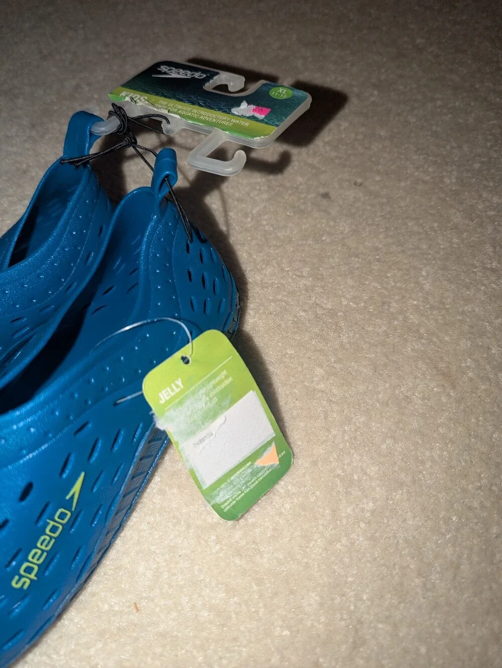 Nwt Kids Speedo Shoes Sz XL 11/12