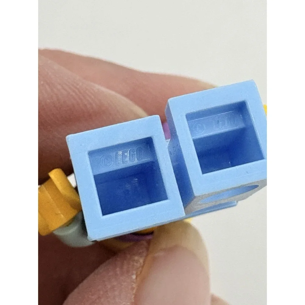 Lego hidden side