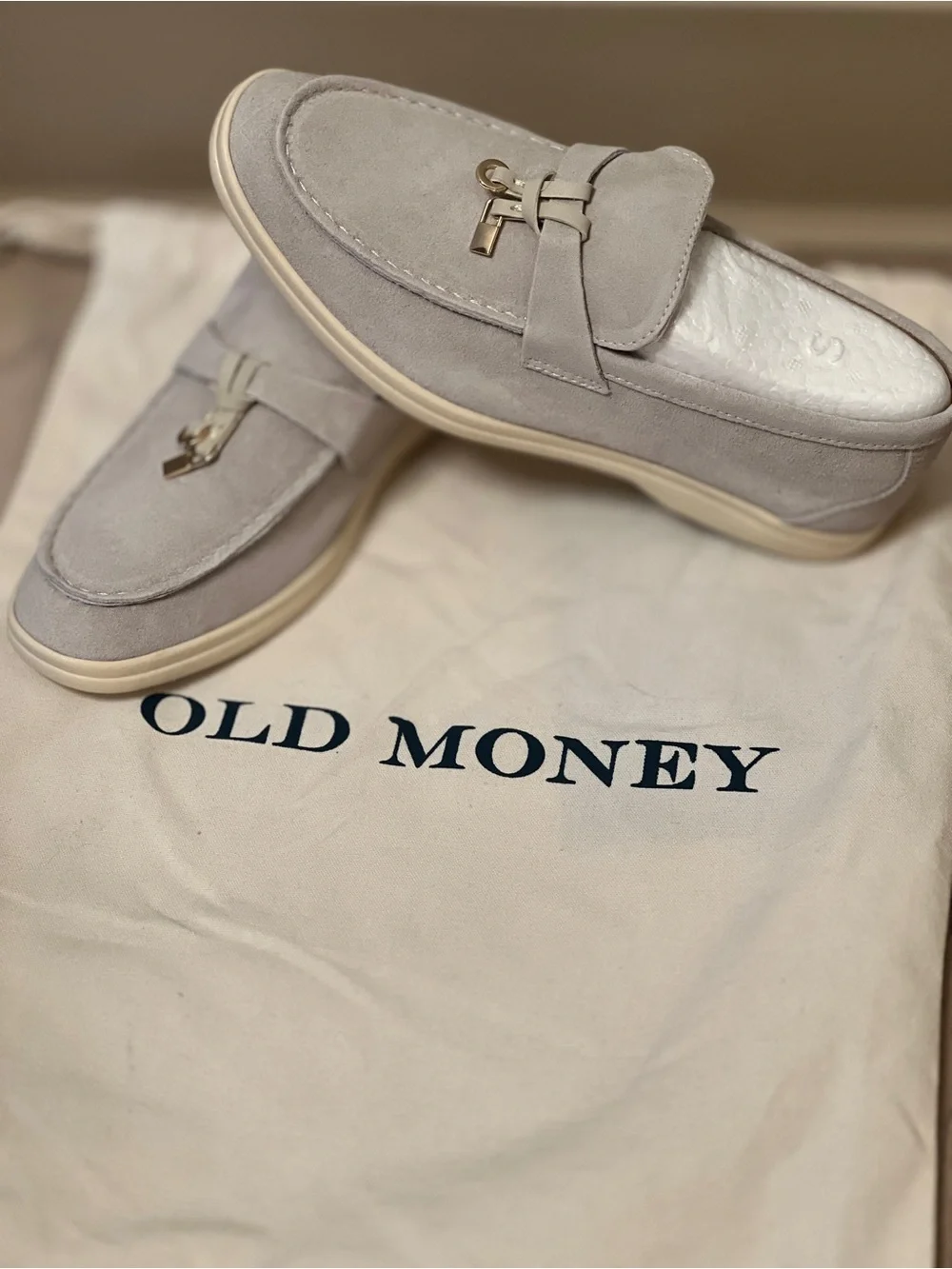 OldMoney soft light