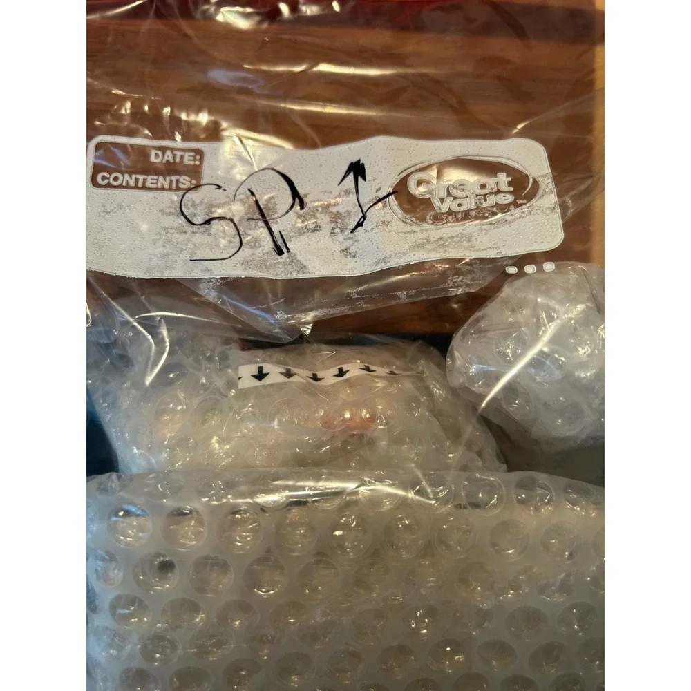 The Unbranded Brand vintage ceramic