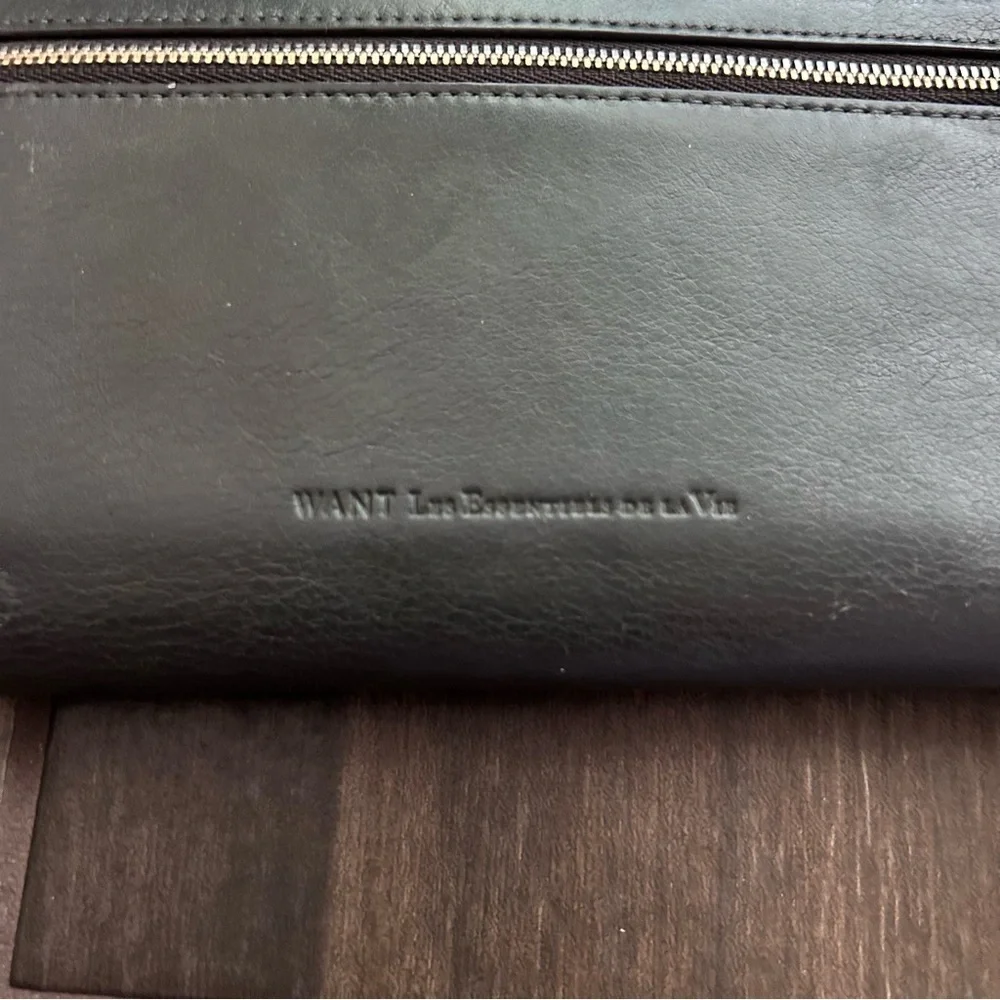 WANT Les Essentiels want les