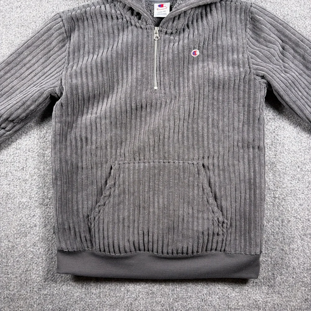 Champion corduroy quarter