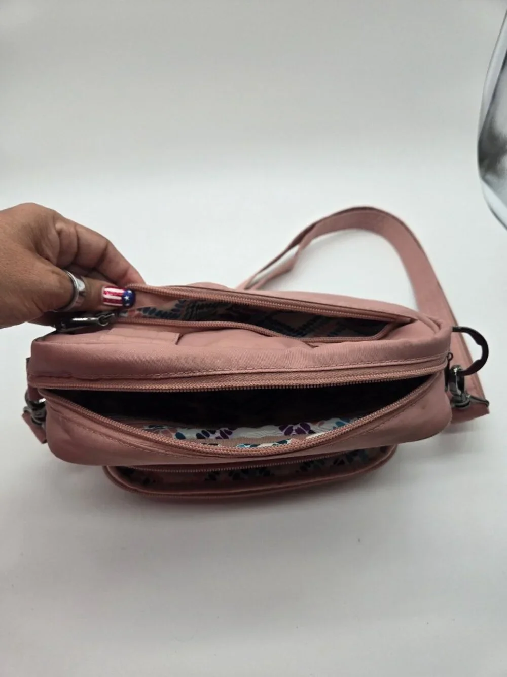 lug stay organized