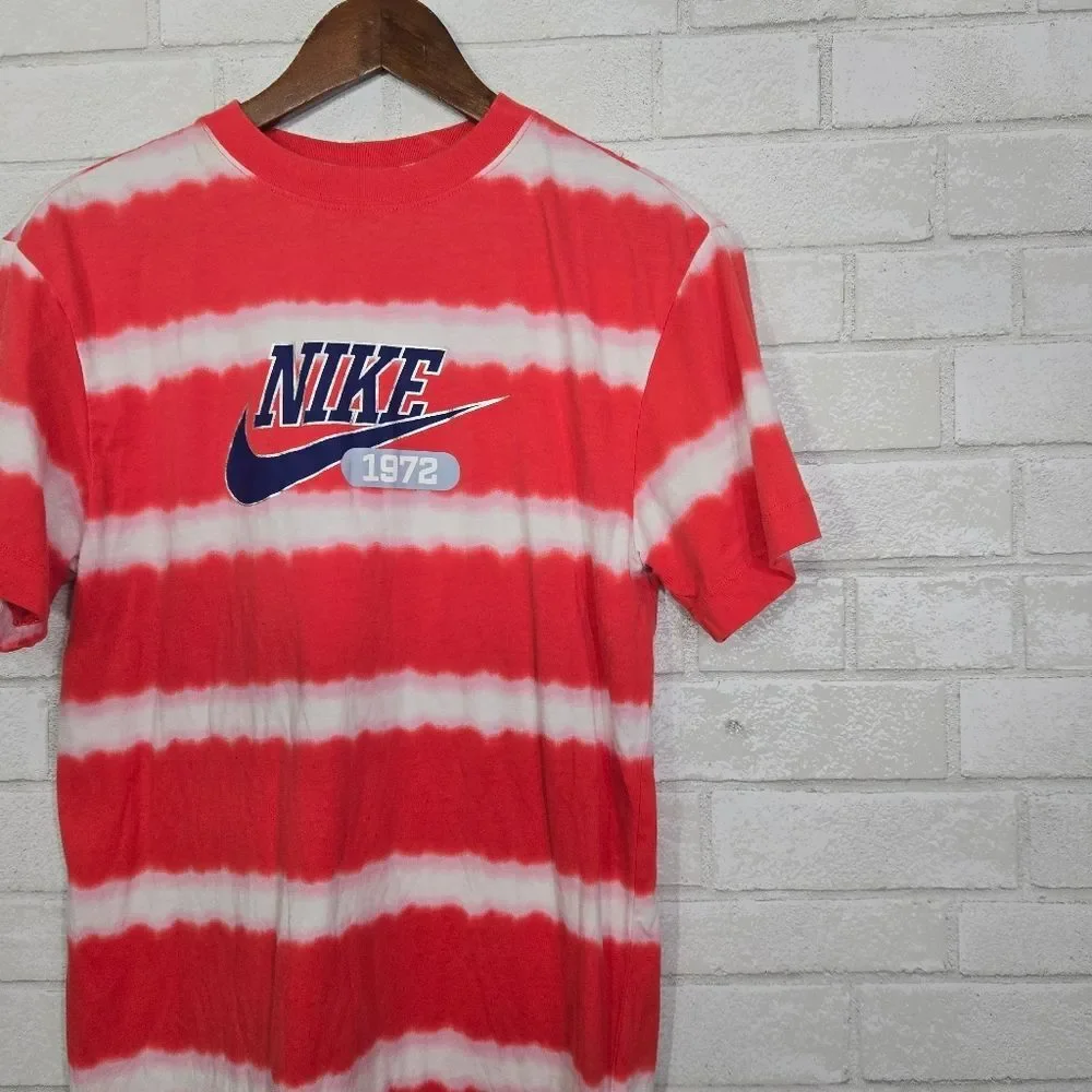 Nike short sleeve