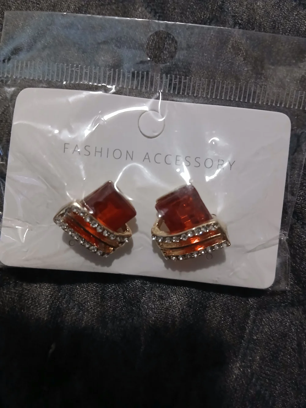 N/A tone fresh stylish