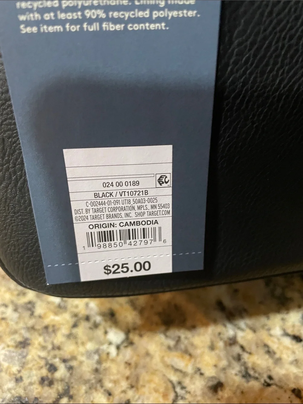 Universal Thread classic black