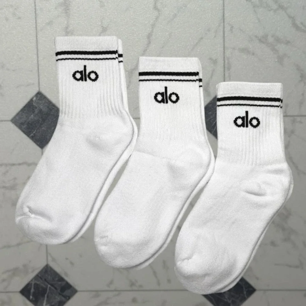 Alo Yoga Throwback Sock 3 Pair Lot White Black Stripe Crew Quarter Socks Sz L