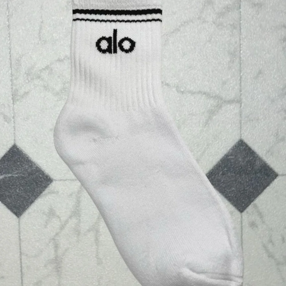 N/A alo yoga