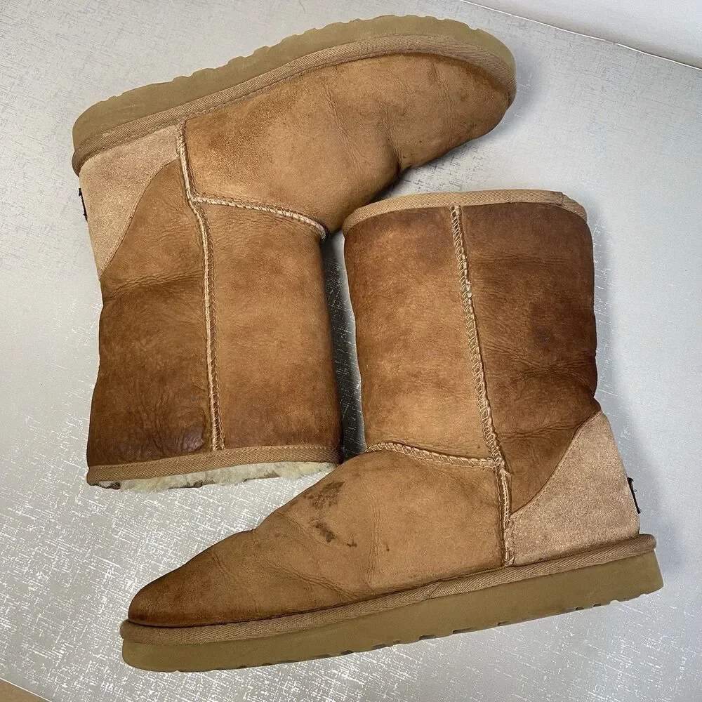UGG classic short